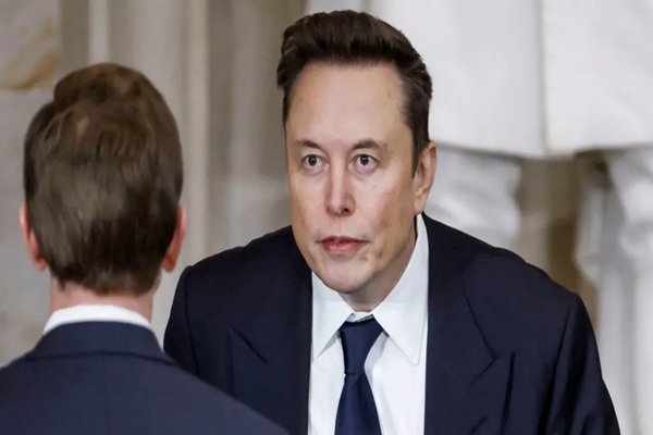 Musk arrives