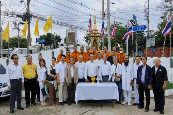 พระสยามเทวาธิราช