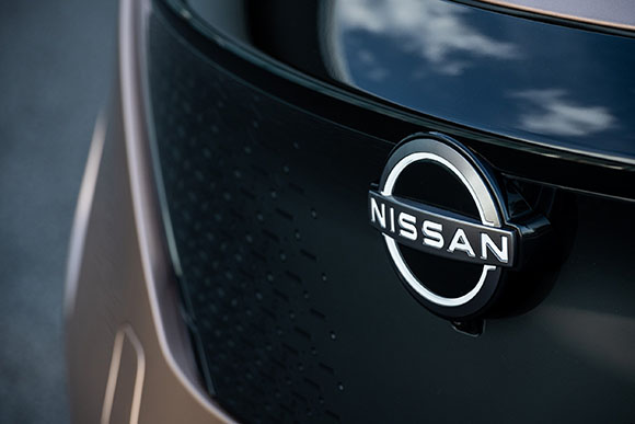4083 Nissan logo