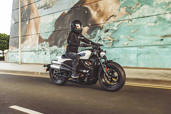 7436 Harley Sportster S 5