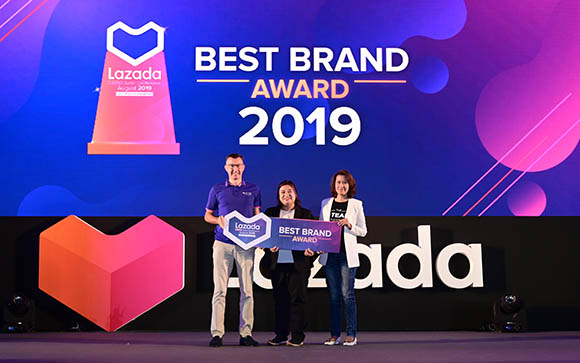 3เอม รบมอบรางวล Best Brand Awards 2019 จาก Lazada