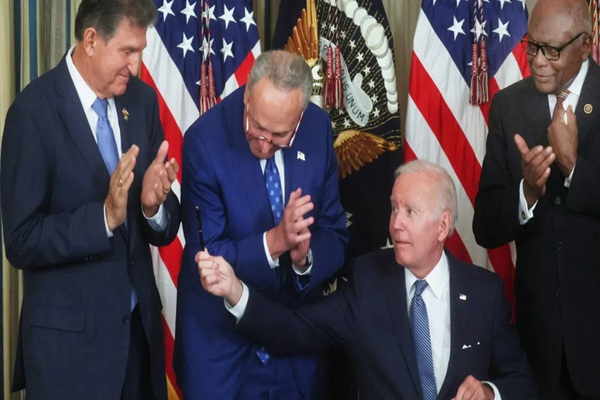 Biden holds