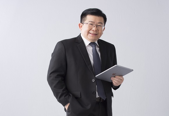 Dr.Vichai