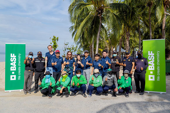 บีเอเอสเอฟ ร่วมกับเทศบาลเมืองแสนสุข จัดกิจกรรมโครงการ ‘BASF Beach Cleaning Challenge 2022’ เป็นครั้งแรกในไทย นำจิตอาสาร่วมเก็บขยะ ทำความสะอาดริมชายหาดบางแสน