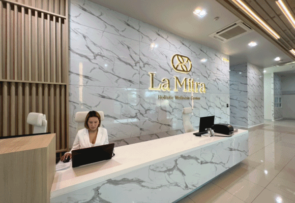 2698 La Mitra