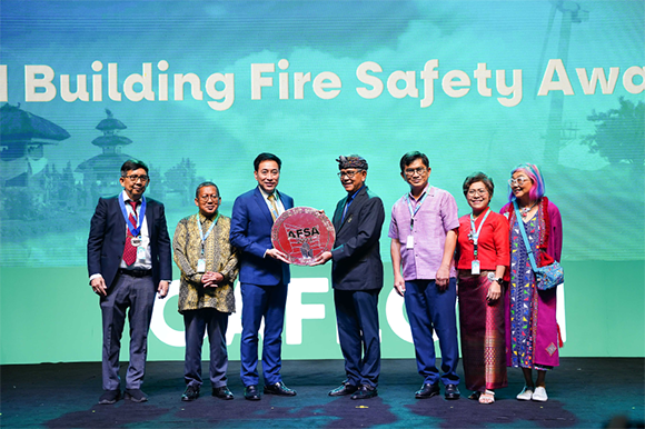 เฟรเซอร์ส พร็อพเพอร์ตี้ คอมเมอร์เชียล (ประเทศไทย) ปลื้ม มิตรทาวน์ ออฟฟิศ ทาวเวอร์ อาคารสำนักงานให้เช่าเพียงแห่งเดียวของประเทศไทย คว้ารางวัลด้านความปลอดภัยในอาคารระดับอาเซียน The ASEAN Building Fire Safety Awards 2023