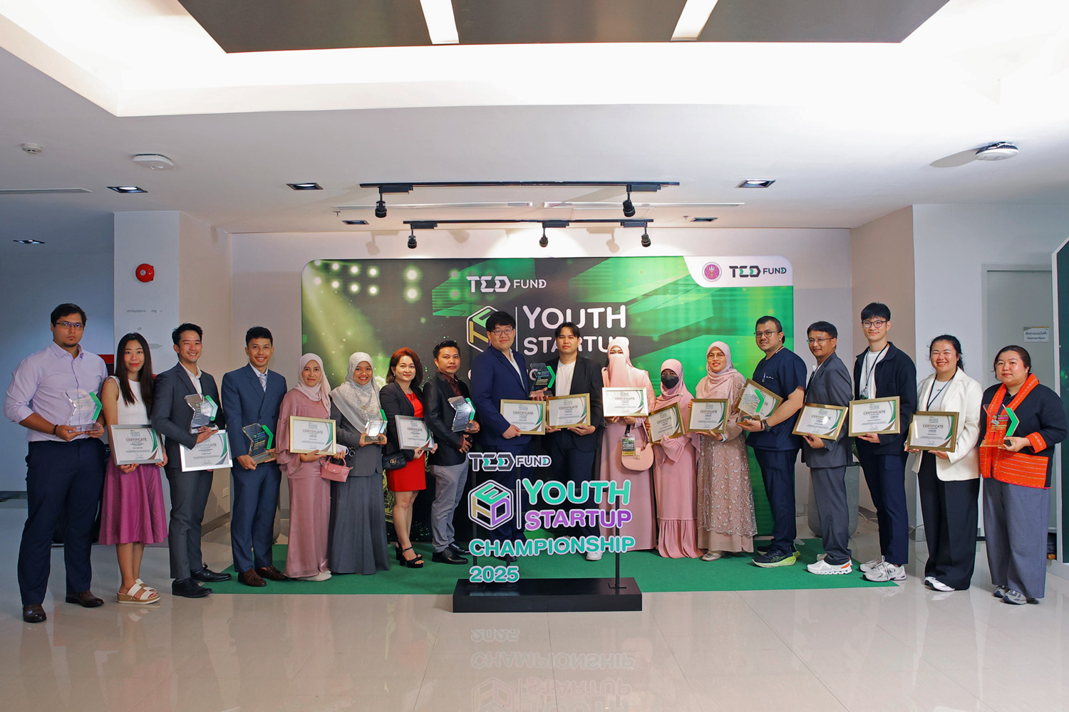 05 รวมทีมผู้ประกอบการที่ชนะเลิศ